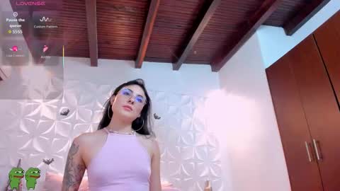 ASHLEY online show from October 15, 6:32 pm