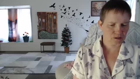 Aurora Willows online show from November 29, 2:43 pm