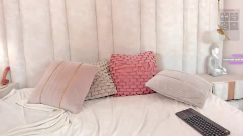 Nahomi online show from March 1, 12:21 am