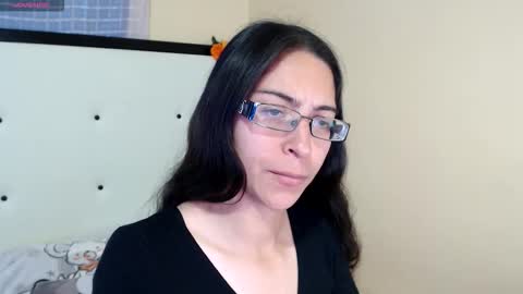 paola online show from March 5, 11:44 pm