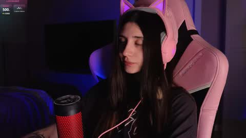 Lina       free control in pvt online show from November 27, 7:28 pm