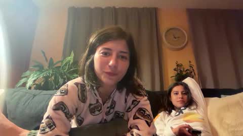 Little Shy Girl online show from September 26, 9:12 pm
