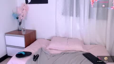 Mia online show from January 13, 9:41 pm