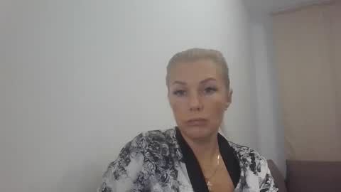 6siren online show from October 15, 8:06 am