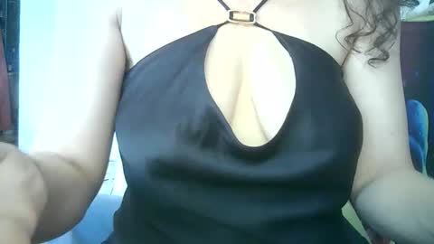 Snapshot of 77lilu chatting on September 18, 10:03 am Lilu online show from September 18, 10:03 am