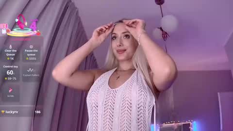 Loren Wood online show from November 28, 4:43 pm