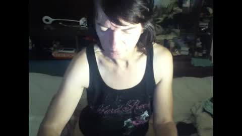 Snapshot of 8mistress8 chatting on December 22, 8:05 am 8MISTRESS8 online show from December 22, 8:05 am