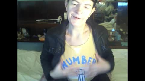 Snapshot of 8mistress8 chatting on February 28, 7:37 am 8MISTRESS8 online show from February 28, 7:37 am