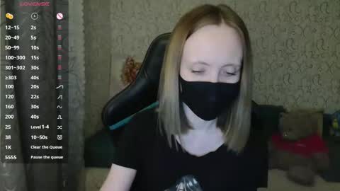  AliceCullen  online show from March 18, 5:07 pm