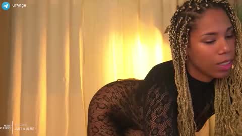 Angie -  online show from October 31, 11:09 pm