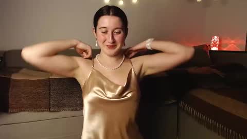 Anna online show from December 12, 6:10 pm