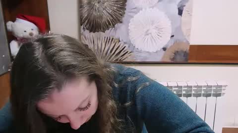 Snapshot of _annabelle_lee chatting on December 6, 8:59 am Anna online show from December 6, 8:59 am