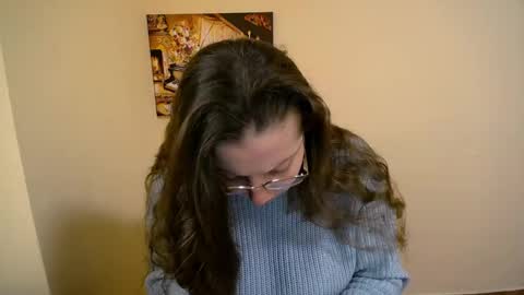 Snapshot of _annabelle_lee chatting on February 12, 7:44 am Anna online show from February 12, 7:44 am