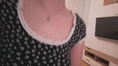 Anna online show from April 4, 12:04 pm