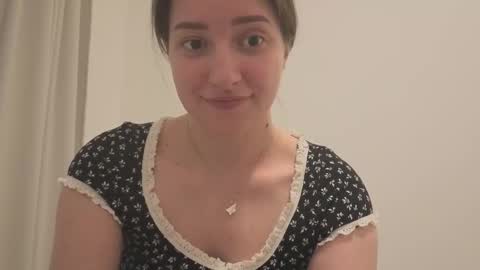 Anna online show from March 20, 3:39 pm