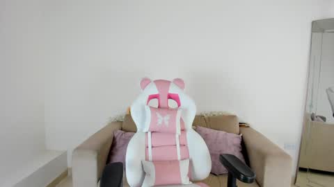    online show from January 27, 1:19 pm