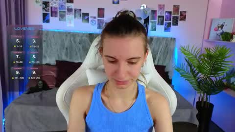 _ash_leyy_ online show from October 24, 5:03 am