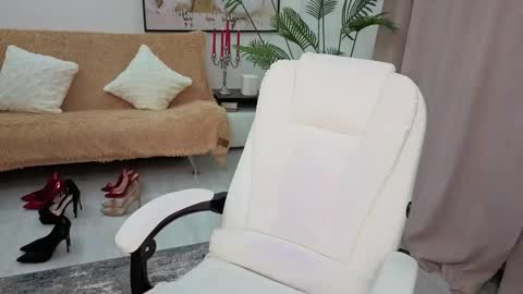 Beylly online show from March 12, 3:48 pm