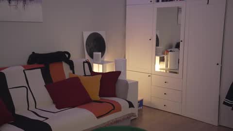 Lili online show from February 19, 10:20 pm