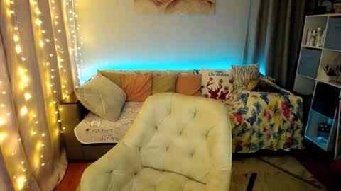 Elizabeth online show from January 22, 3:40 pm