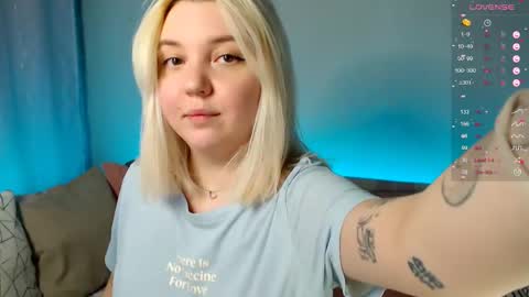 Elizabeth online show from February 13, 7:42 pm