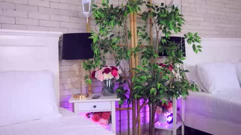 _carlawhite_ online show from November 26, 4:35 am