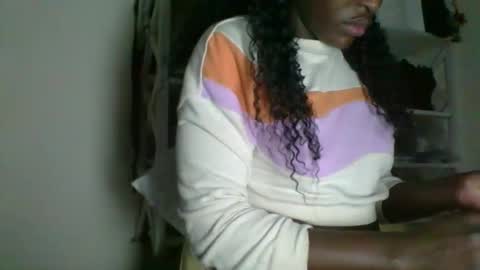 clara online show from March 23, 11:49 am