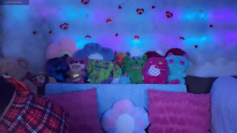 Kate online show from March 6, 8:04 pm