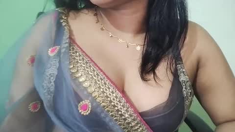 _dreamgirl_0 online show from March 1, 11:48 pm