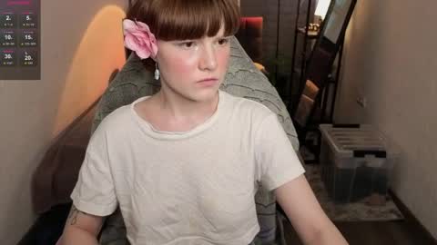 Luna    online show from March 11, 2:31 pm