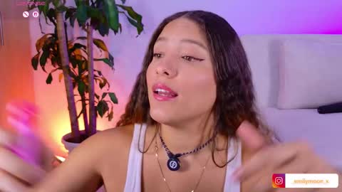 Emi online show from February 1, 1:26 am