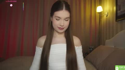Snapshot of _eva_lee chatting on October 22, 6:51 am Alice online show from October 22, 6:51 am