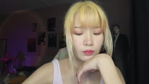 EveEva online show from November 23, 3:09 am