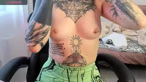 Alis online show from October 2, 9:25 am