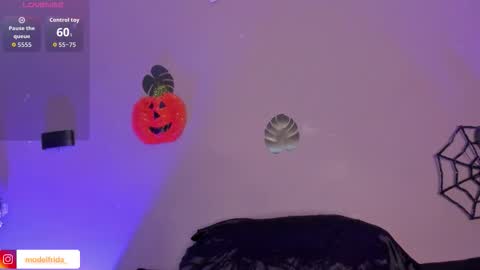 Snapshot of _frida_1 chatting on October 20, 1:47 pm Frida online show from October 20, 1:47 pm