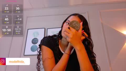 Snapshot of _frida_1 chatting on September 15, 4:04 pm Frida online show from September 15, 4:04 pm