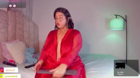Snapshot of _giovaa_ chatting on March 12, 6:18 am G I O V A online show from March 12, 6:18 am