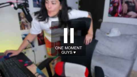 LEEP  online show from November 8, 5:23 am