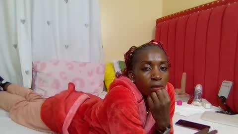 Snapshot of _goldie chatting on October 20, 8:28 am Goldie online show from October 20, 8:28 am