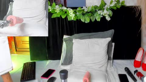 Snapshot of _gretta1 chatting on December 31, 6:27 am Gretta online show from December 31, 6:27 am