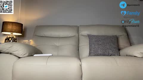 sara online show from November 27, 2:03 am