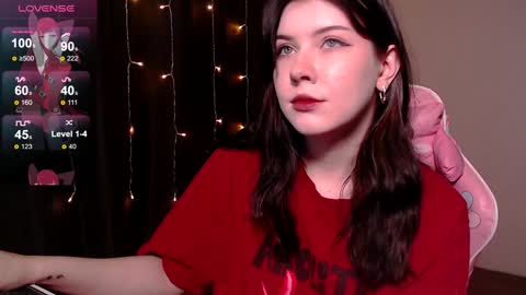 Tori online show from December 9, 9:39 am