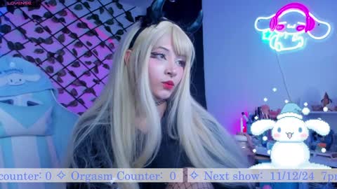 Snapshot of _heavenly_blue_ chatting on December 11, 4:18 am Bluey online show from December 11, 4:18 am