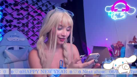 Snapshot of _heavenly_blue_ chatting on January 6, 9:19 am Bluey online show from January 6, 9:19 am