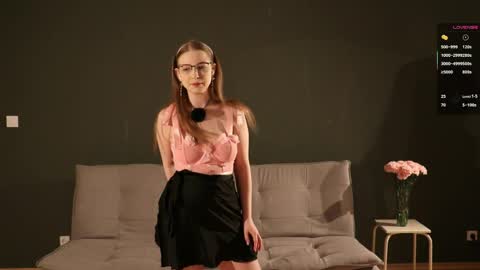 stefania stesha stef online show from April 8, 3:36 pm