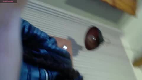 Isa online show from April 4, 11:20 am