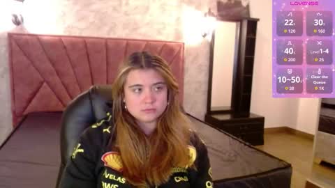 Snapshot of _jeessy chatting on October 8, 3:44 am _jeessy online show from October 8, 3:44 am