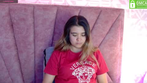 Snapshot of _jeessy chatting on February 9, 4:25 am _jeessy online show from February 9, 4:25 am