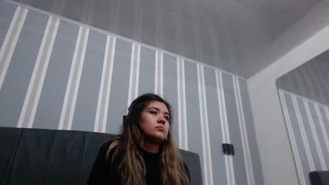 Snapshot of _jeessy chatting on January 6, 3:20 am _jeessy online show from January 6, 3:20 am