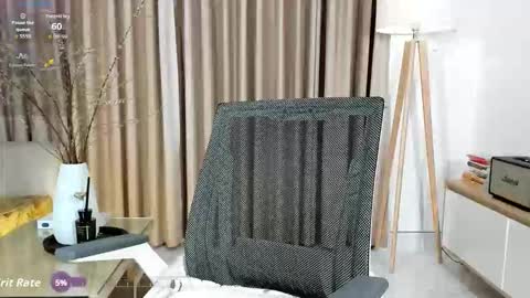 _joliie_ online show from March 3, 4:24 pm